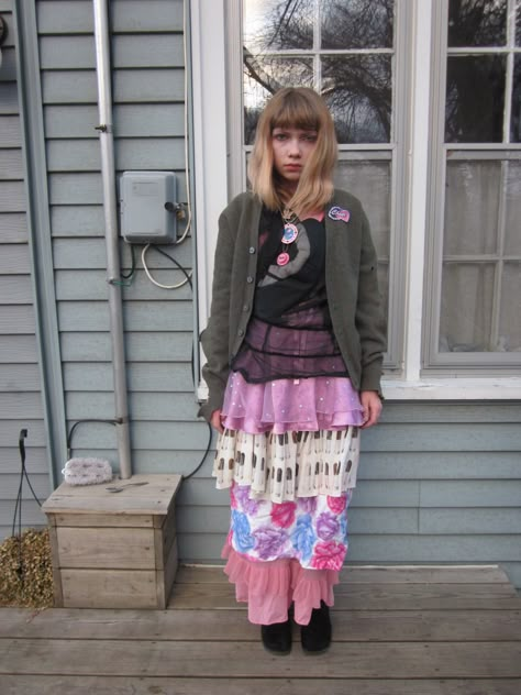 tavi gevinson's blog: outfit Style Rookie, Tavi Gevinson, Barbie Style, Unique Outfits, Barbie Fashion, Fast Fashion, Vintage Looks, The Fashion, Floral Skirt