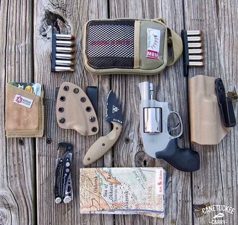 EDC addicted (@EDC_addicted) on X Edc Carry, Tactical Life, Edc Gadgets, Edc Tactical, Military Gear Tactical, Tac Gear, Tactical Gear Loadout, Combat Gear, Pocket Dump