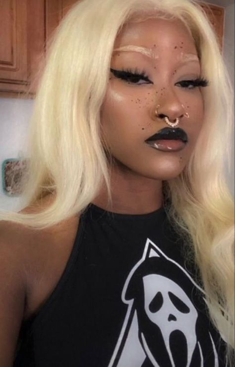 Makeup Looks Aesthetic, Looks Aesthetic, 2022 Makeup, Beauty And Cosmetics, Alt Makeup, Makeup For Black Skin, Alternative Makeup, Edgy Makeup, Cute Makeup Looks