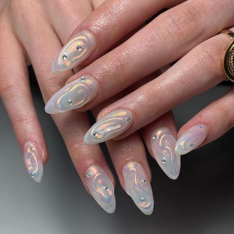 3d Cloud Nails, French Tip Nails Y2k, Pileus Cloud, Edc Nails, Cloud Nail Art, Short Nails Almond, Celestial Nail Art, Almond Nails French Tip, Nail Art Blanc