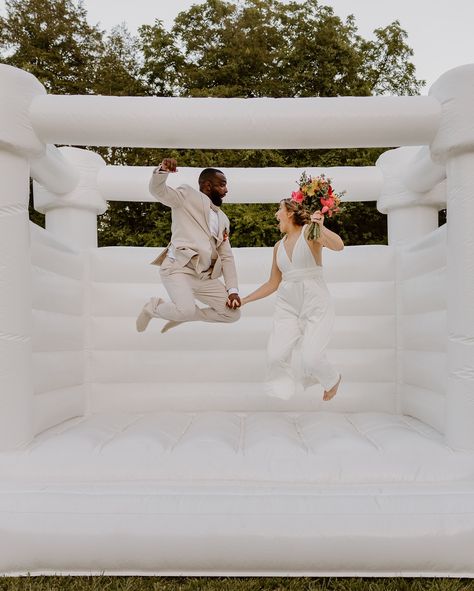 Wedding season is in full spring- what’s more fun than a bounce house at your wedding!? 💒 Definitely makes for some of the cutest pictures!🤍✨💐 #alliekrauserdigitals #whitebouncehouse #weddingseason#weddingphotography #weddinginspiration #tennesseewedding Wedding Bounce House, Castle Photo, House Castle, Kids Wedding Activities, Tulum Wedding, Couples Friends, Wedding Activities, Tennessee Wedding, Wedding Photo Inspo