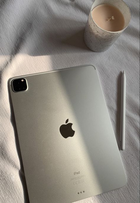 Ipad Pro Astethic, Ipad Pro Max Aesthetic, Ipad Pro Silver Aesthetic, Ipad And Pencil Aesthetic, Ipad Aesthetic Pictures, Ipad Pro 11 Inch Aesthetic, Ipad Pro 12 9 Aesthetic, Ipad Pro 12.9, I Pad Aesthetic