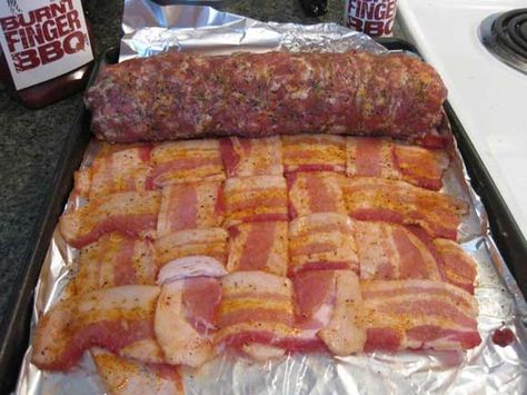 Make-Your-Own Bacon Explosion Barbecue Sausage, Bacon Explosion, Bbq Sausage, Bacon Weave, Bacon Roll, Recipes Bbq, Sausage Roll, Bbq Bacon, Bacon Lover