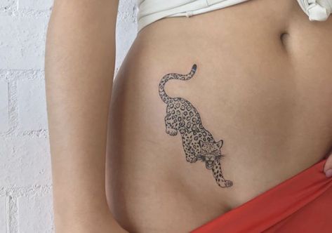 Cheetah Tattoo, Leopard Tattoo, Jaguar Tattoo, Tier Tattoo, Leopard Tattoos, Red Ink Tattoos, Discreet Tattoos, Dainty Tattoos, Dope Tattoos