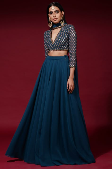 Blue Gharara, Gharara Pants, Vani Vats, Indian Outfits Lehenga, Designer Lehengas, Lehnga Dress, Lehenga Blouse Designs, Traditional Indian Outfits, Indian Gowns Dresses