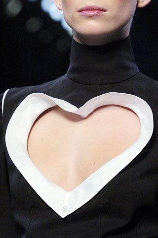 Yves Saint Laurent black heart dress Junior Party Dresses, Heart Dress, Black Heart, Looks Style, White Fashion, Fashion Details, Wearing Black, A Heart, Passion For Fashion