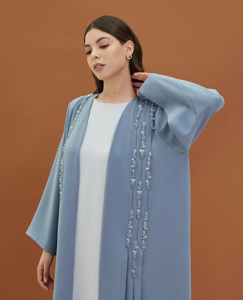 Urban Boutique, Hijab Fashion Summer, Blouse Casual Fashion, Muslim Fashion Hijab Outfits, Mode Abaya, Fancy Dresses Long, Modesty Fashion, Sleeves Designs For Dresses, Abaya Designs