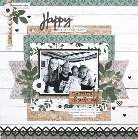 Old Black And White Photos, Family Scrapbook Layouts, Winter Scrapbook Layouts, Winter Scrapbook, Pictures Winter, Scrapbook Design Layout, Album Photo Scrapbooking, Beautiful Scrapbook Layouts, Scrapbook Design