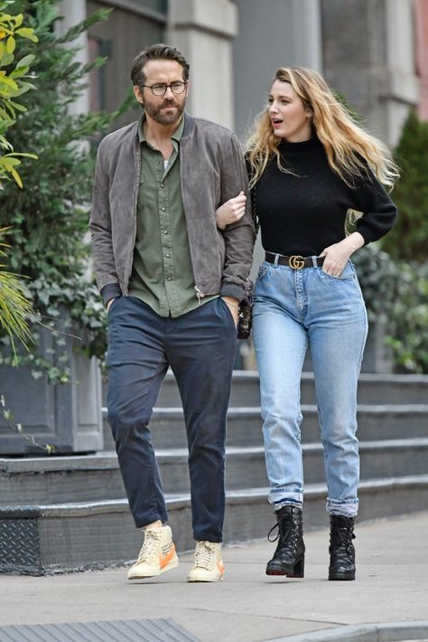 Ryan Reynolds Style, Gray Shirt Outfit, Blake Lively Outfits, Blake Lively And Ryan Reynolds, Blake Lively Ryan Reynolds, Heeled Combat Boots, Couple Inspiration, Jeans Outfit Men, Mens Business Casual Outfits