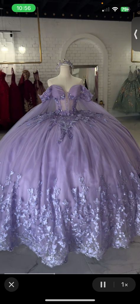 Quince Lavender Theme, Purple 15 Dress, Lavender Quince Dress, Rapunzel Quinceanera, Rapunzel Quince, Lilac Quinceanera Dresses, Lavender Quince, Quince Themes, Purple Quince