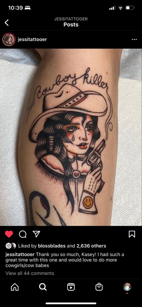 Traditional Cowgirl, Traditional Tattoo Drawings, Cowgirl Tattoos, Cowboy Tattoos, Western Tattoos, Traditional Tattoo Sleeve, Leg Tattoos Women, Leg Sleeve Tattoo, Traditional Tattoo Art