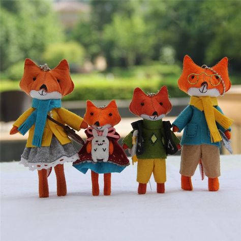 Felt Fox Pattern, Cloth Craft, Craft Toys, Fox Family, Diy Pop, Fox Animal, Felt Fox, Felt Crafts Diy, Handmade Sewing