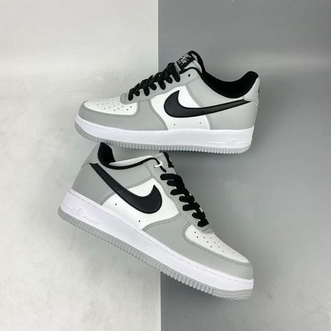 Cool Nike Air Force 1, Grey Air Force 1 Outfit, Sepatu Nike Air Force, Sepatu Nike Air Jordan, Nike Air Jordan 1 Smokey Grey, Nikes Shoes Outfit, Cool Air Force 1, Nike Sneaker Outfit, Cute Nike Air Force 1