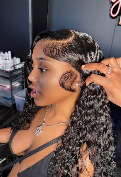 Wigs Hairstyles, Frontal Wig Hairstyles, Birthday Hairstyles, Edges Hair, Quick Weave Hairstyles, Hair Techniques, Frontal Hairstyles, Slick Hairstyles, Hot Hair Styles