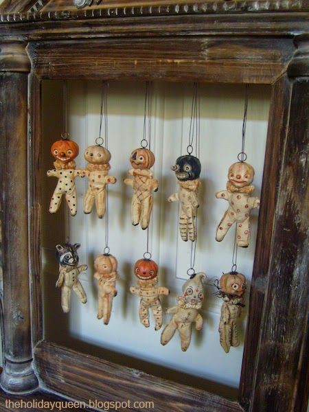 Vintage Halloween Decor, Dekorasi Halloween, Ornaments Ideas, Halloween Folk Art, Halloween Prop, Vintage Halloween Decorations, Halloween Doll, Halloween Trees, Halloween Lights