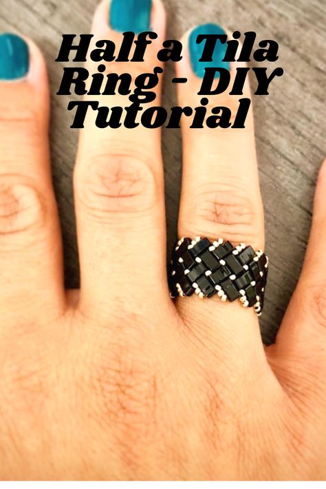 Half a Tila Ring, beaded ring - DIY Youtube Tutorial Easy Rings, Diy Rings Tutorial, Seed Bead Projects, Ring Pattern, Rings Diy, Diy Jewelry Tutorials, Ring Tutorial, Beads Pattern, Diy Tile