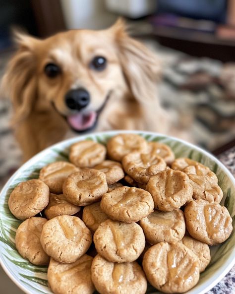 Honey Peanut Butter, Peanut Butter Dog Treats, Simple Cookies, Dog Treats Homemade Recipes, Peanut Butter Honey, Healthy Treat, Strawberry Yogurt, Peanut Butter Cookie Recipe, Dog Cookies