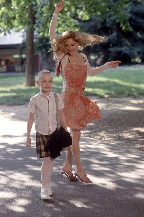 "Uptown Girls with Brittany Murphy as the mildly wild young woman who wears anything and Dakota Fanning as the severe child who glowers righteously while wearing Alice bands and uniform skirts. The two sides of girl. Uptown Girls Movie, Brittany Murphy, I Love Cinema, Dakota Fanning, Girl Movies, Uptown Girl, Movie Fashion, Movies Showing, Good Movies