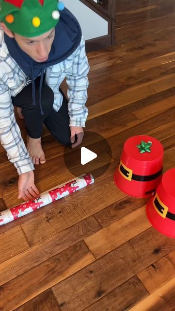 Little bros on Instagram: "Best Christmas game to play at your Christmas party! #family #challenge #party #reels #christmas" Play Party Plan, Games To Play For Christmas With Family, Christmas Games Videos For Family, Fun Kid Friendly Christmas Games, Holiday Games For Kids Christmas, Christmas Party Games Toddler, Christmas Games For 1st Grade Party, Easy Christmas Games For Toddlers, Fun Christmas Minute To Win It Games