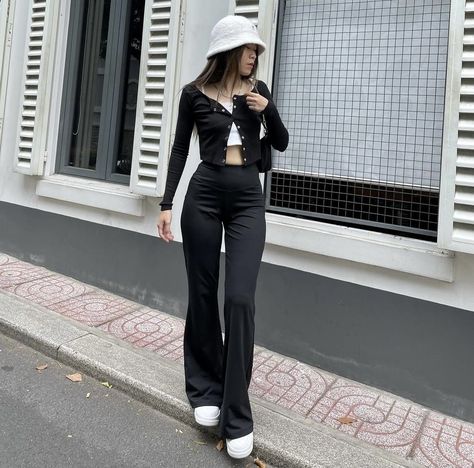 Bootcut Style Outfit, Kpop Pants Outfit, Baguio Outfit Ideas, Baguio Fits, Tank Over Long Sleeve Outfit, Black Flare Jeans Outfit Aesthetic, Flare Pants Outfit Aesthetic, Ribbed Pants Outfit, Clothes For Short Women