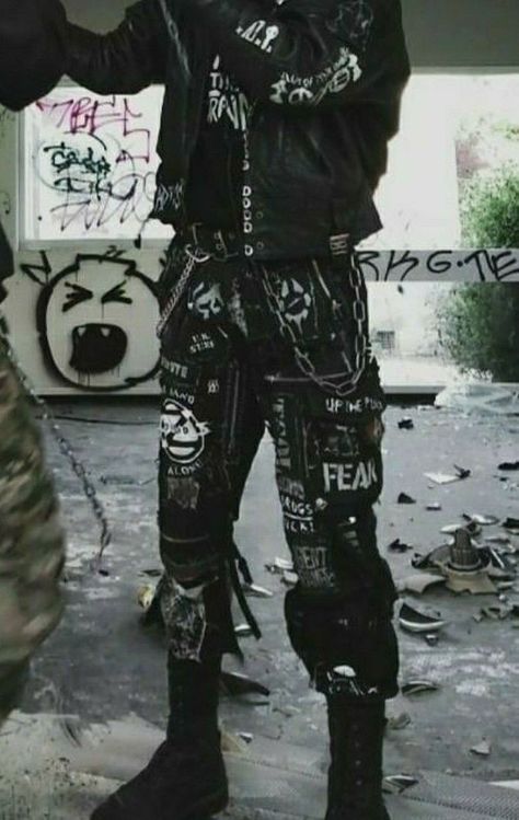 Skirt Outfits Spring, Crust Pants, Punk Fashion Diy, Battle Jackets, Punk Outfit, Punk Style Outfits, Patch Pants, Crust Punk, Autumn Sweater