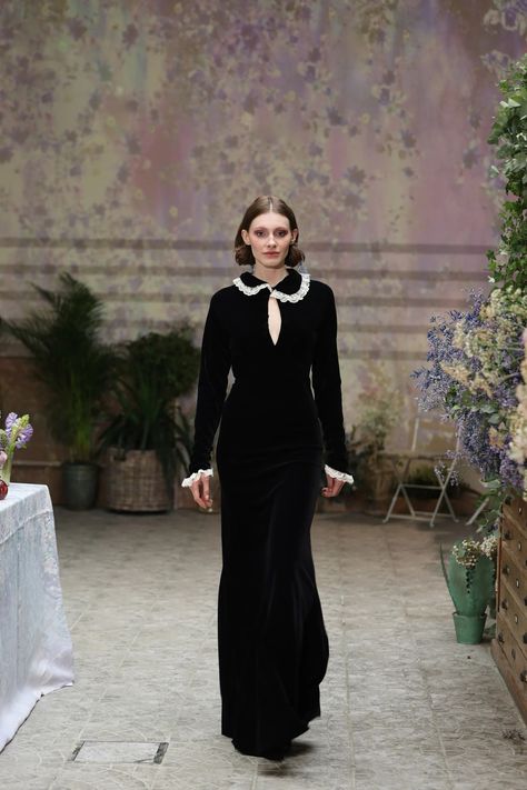 Luisa Beccaria Fall 2024 Ready-to-Wear Collection | Vogue Runway Gowns, Herringbone Coat, Luisa Beccaria, Show Collection, Dress Design Sketches, Fall Winter 2024, Runway Collection, Fashion Show Collection, Winter 2024