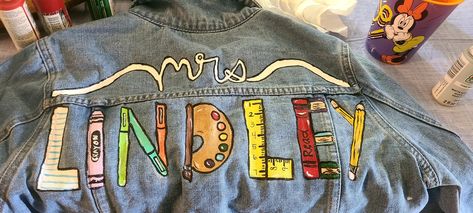 Teacher Painted Jean Jacket, Painted Teacher Jacket, Teacher Jacket Ideas, Teacher Denim Jacket, Teacher Jean Jacket, Teaching Fits, Teaching Clothes, Painting Teacher, Teacher Fits