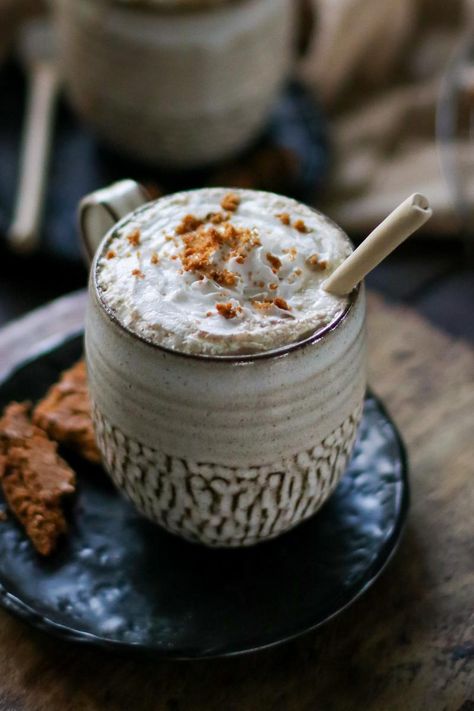 Chai Hot Chocolate, Dessert Easy Recipes, Healthy Recipes Dessert, Bread Casserole, Vegan Latte, Coffee Lattes, Vegan Gingerbread, A Hug In A Mug, Stew Soup