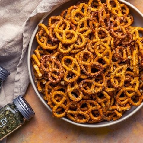 Dill Pickle Ranch Pretzels - Savory Experiments Dill Pretzels, Dill Pickle Ranch, Pickle Ranch, Fried Onions Recipe, Ranch Pretzels, Charcuterie Board Meats, Delicious Dips Recipes, French Fried Onions, Pretzels Recipe