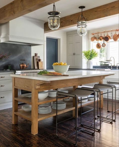 Kitchen With Dining Table, Farmhouse Kitchen Backsplash Ideas, Marie Flanigan Interiors, Hgtv Kitchens, Farmhouse Kitchen Backsplash, Marie Flanigan, Disc Interiors, Kitchen Design Styles, Cabin Kitchen