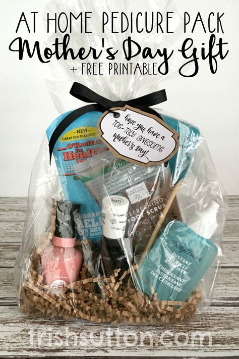 At Home Pedicure Pack: Mother's Day Gift + Free Printable, Gift for Her by trishsutton.com Pedicure Gift Basket, At Home Pedicure, Home Pedicure, Upcycled Gifts, Pedicure At Home, Mothers Day Crafts For Kids, Mothers Day Brunch, Gift Printable, Diy Mothers Day Gifts