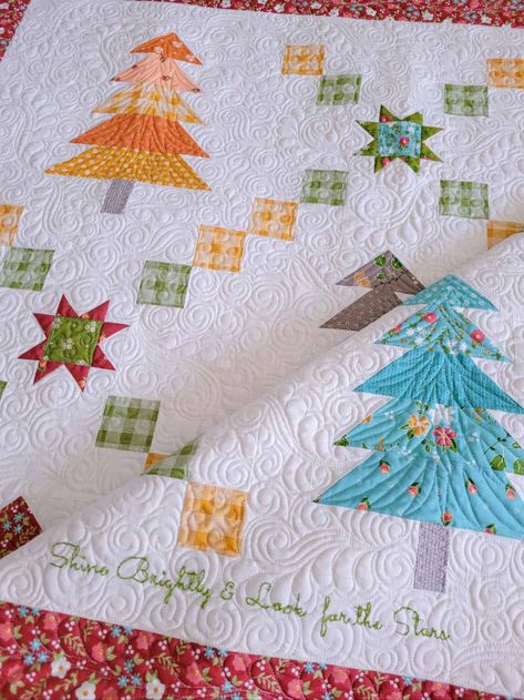 Christmas Tree Quilt Pattern, Tree Quilt Pattern, A Quilting Life, Christmas Quilt Blocks, Christmas Tree Quilt, Christmas Quilt Patterns, Holiday Quilts, Winter Quilts, Tree Quilt