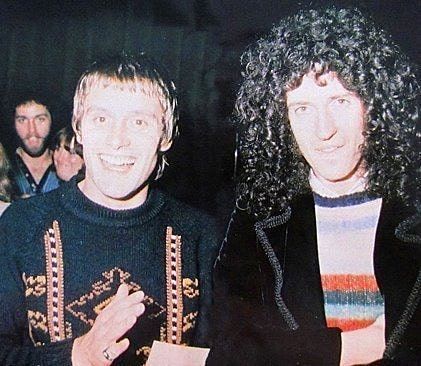 The Strawberry of Rhye 🍓 on Instagram: “Carl Palmer and Brian. Amazing musicians!  Tags: #queenforever #queenband #queenbandthebest #brianmay #brianharoldmay #emersonlakeandpalmer…” Carl Palmer, Queen Guitarist, Steve Howe, Rick Wakeman, John Payne, Emerson Lake & Palmer, Rock Radio, John Bonham, Live Rock