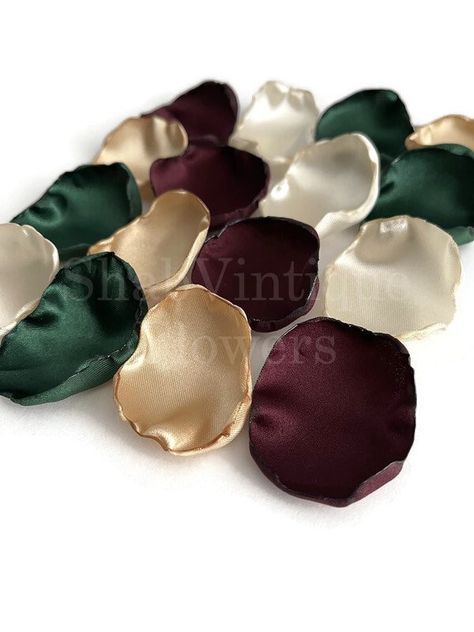 #EmeraldBurgundy #EmeraldGreenGold Emerald green, ivory, gold, burgundy mix of flower petals, Birthday Party, flower girl petals, Wedding aisle decor $7.25 Get here https://t.co/GAC63oOz5p Green And Burgundy Wedding, Emerald Green Wedding Theme, Wedding Aisle Decor, Flower Girl Petals, Bridal Honeymoon, Shower Table, Green Themed Wedding, Bridal Shower Tables, Emerald Green Weddings