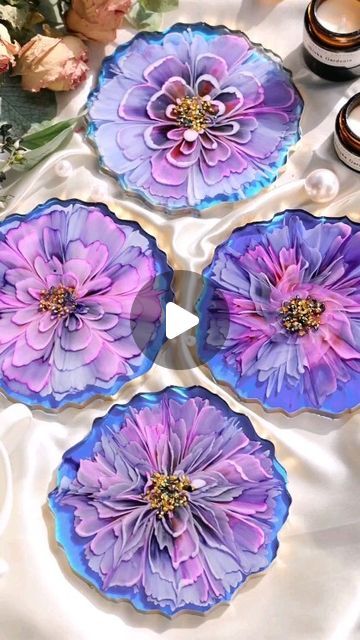 Diy Resin Flowers, How To Make Resin, Homemade Tables, Diy End Tables, Anna White Diy, Diy Furniture Easy, Tables Diy, Resin Coasters, Flower Resin