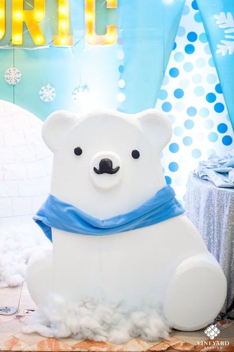 Kids Centerpieces, Polar Bear Baby Shower, Winter Wonderland Party Theme, Wonderland Decorations, Polar Bear Craft, Winter Onederland Birthday Party, Snow Party, Snow Bear, Penguin Decor