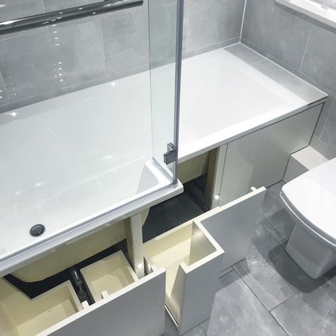 DIY pro installs ingenious under bath storage – and Mrs Hinch is a fan! Bath Panel Storage, Bathroom Drawer Storage, Small Bathroom Storage Solutions, Clever Bathroom Storage, Bathtub Storage, Mrs Hinch, Bathroom Storage Solutions, Small Bathroom Storage, Small Bathroom Design