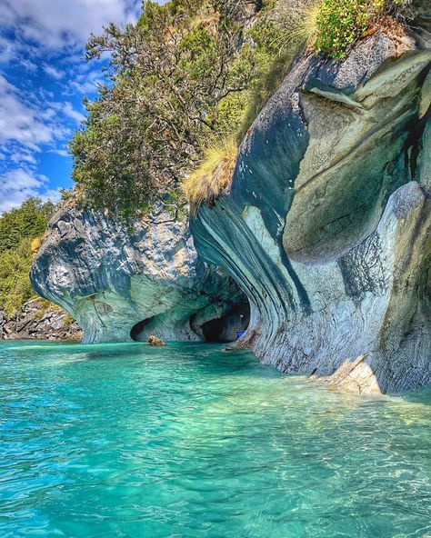 Marble Caves Chile, Marble Caves, Paradise California, Destination Voyage, Beach Paradise, Beautiful Places To Travel, Best Places To Travel, Beautiful Places To Visit, Travel Insurance