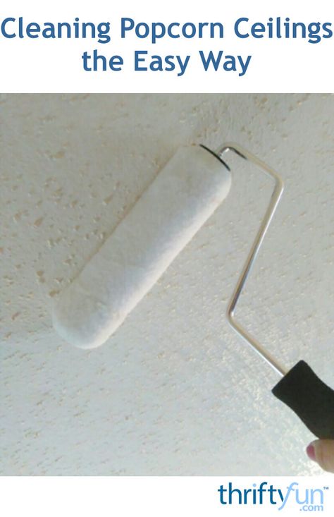 My popcorn ceilings may be old, but I still want them to be clean. They tend to collect dust and spiderwebs over time, and I've finally found a way to get them clean without much effort! Just use a new, thick-knapped paint roller, on an extension pole if possible. Clean Hacks, Homemade Toilet Cleaner, Deep Cleaning Hacks, Hardwood Floor Cleaner, Cleaning Painted Walls, Popcorn Ceiling, Glass Cooktop, Deep Cleaning Tips, Hard Water Stains