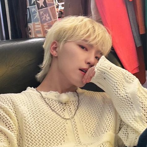 dino lq icons svt aesthetic pfp y2k white korean widgets kpop #seventeen #dino Profile Ideas For Tiktok, Dino Svt Boyfriend Material, Dino Blonde Hair, Dino Svt Cute, Dino Blonde, Dino Seventeen Boyfriend Material, Dino Boyfriend Material, Dino Boyfriend, Seventeen Pretty U