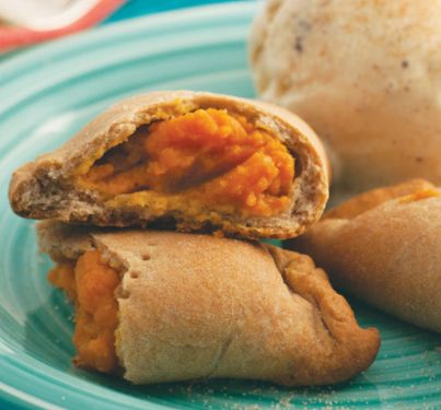 Sweet Empanadas Recipe, Mexican Pumpkin, Empanadas Recipe Dough, Easy Empanadas Recipe, Pumpkin Empanadas, Mexican Sweets, Empanadas Dough, Mexican Sweet Breads, Mexican Bread