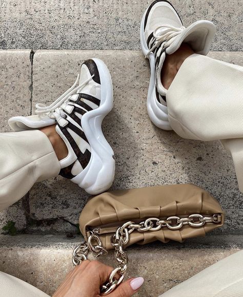 Lux Outfits, Archlight Sneaker, Beige Instagram, Look 2023, Louis Vuitton Sneakers, Baby Boy Pictures, Academia Outfits, Cream Aesthetic, Tennis Fashion