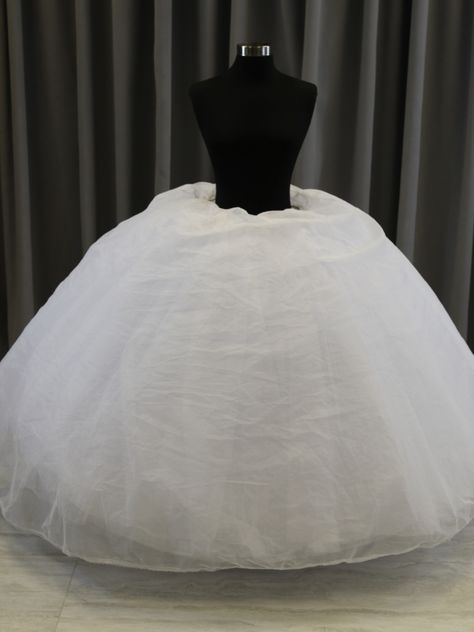 Quinceanera Petticoat, Wedding dresses petticoat, quince petticoat. Petticoat Wedding Dress, Ball Gown Petticoat, Dream Daughter, Wiccan Wedding, Poofy Dresses, Charro Quinceanera Dresses, Hoop Dress, Quinceanera Collection, Wedding Ball Gown