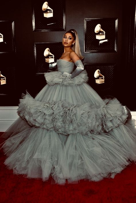 Tule Dress Aesthetic, Dramatic Ball Gowns, Big Prom Dresses, Pakistani Gowns, Poofy Prom Dresses, Debut Gowns, Poofy Dress, Met Gala Outfits, Met Gala Dresses