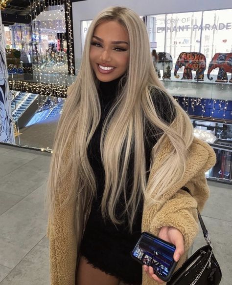 Blonde Hair Black Eyebrows, Ash Blonde Hair Balayage, Light Blonde Hair, Blonde Hair Inspiration, Balayage Hair Blonde, Blonde Hair Looks, Blonde Hair Blue Eyes, Long Blonde, Long Blonde Hair