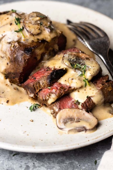 Venison Steak with Mushroom Cream Sauce - Modern Farmhouse Eats Sherry Mushroom Sauce, Sides For Roast Beef, Sous Vide Roast Beef, Deer Steak Recipes, Venison Steak Recipes, Venison Backstrap Recipes, Béarnaise Sauce, Backstrap Recipes, Deer Steak