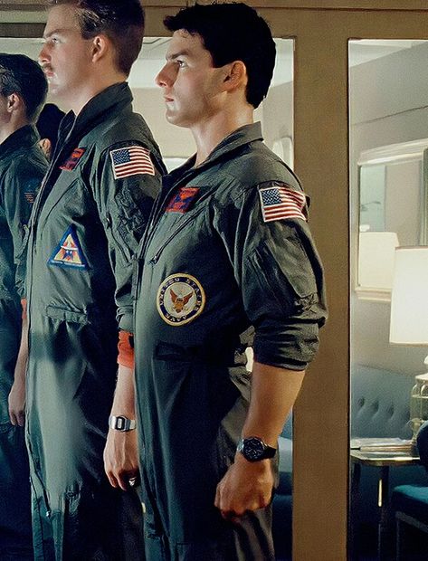 Tom Cruise Hair, Pete Mitchell, Hairstyle References, Topgun Maverick, Boyfriend Fashion, Country Videos, Miles Teller, Brothers In Arms, Ralph Macchio