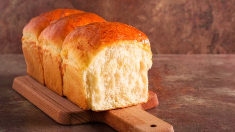 The Amish Hack That Will Change How You Make Homemade Bread Grandma Sycamore Bread Recipe, Malt Powder, Friendship Bread Starter, Creamy Pie, Friendship Bread, Bread Starter, Tv Dinner, Bread Roll, Fast Food Chains