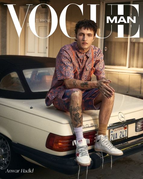 Elizabeth Kubler Ross, Anwar Hadid, Magazine Man, Vogue Magazine Covers, Vogue Men, Cover Boy, Mens Editorial, Vogue Covers, Male Magazine