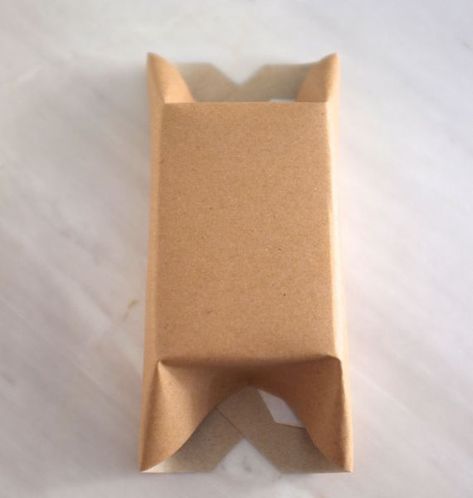 paper wrapping 4 Wrapping Brown Paper, Natural Soap Packaging, Soap Packaging Diy, Soap Wrapping, Soap Packaging Ideas, Handmade Soap Packaging, Soap Packaging Design, Paper Soap, Bar Packaging